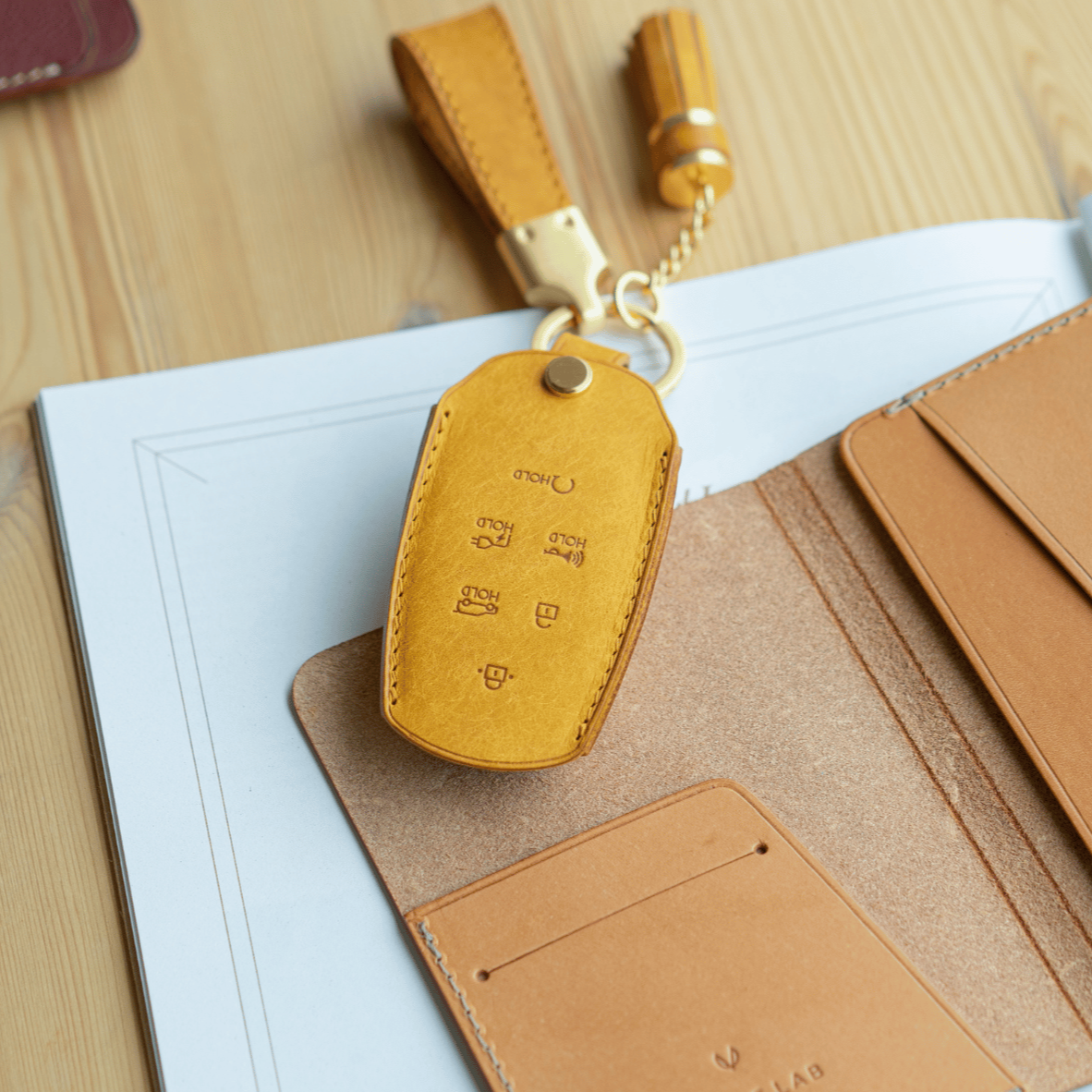 HYUNDAI CARKEY LEATHER CASE (HD4_4,5,6,7,8 Button) - Carendy