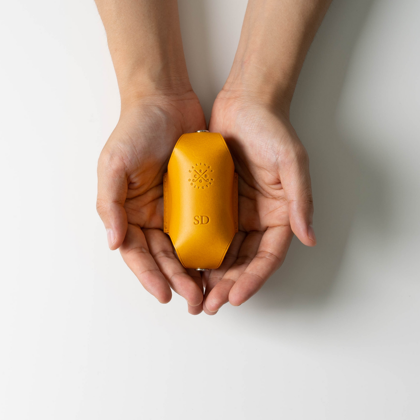 CUSTOM LEATHER TWO BALL POUCH - Carendy