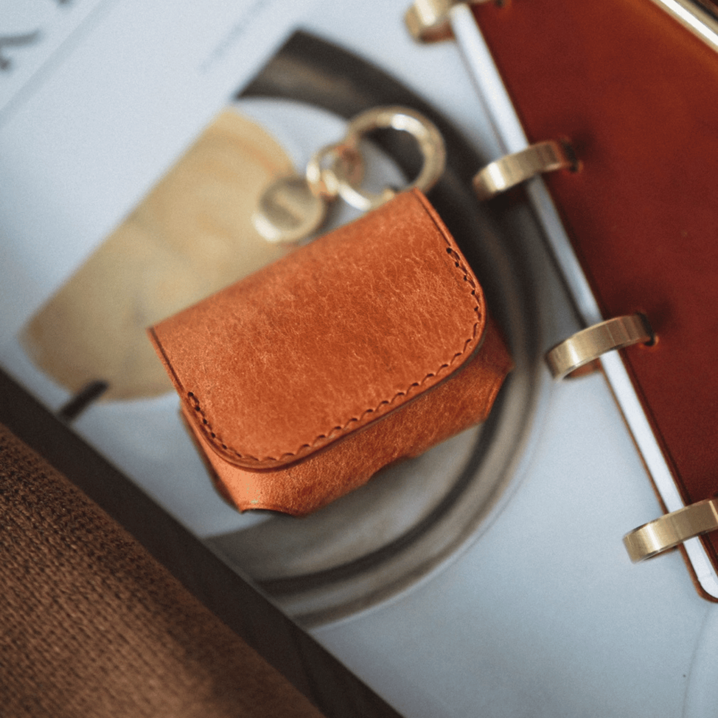 AIRPOD LEATHER CASE - Carendy