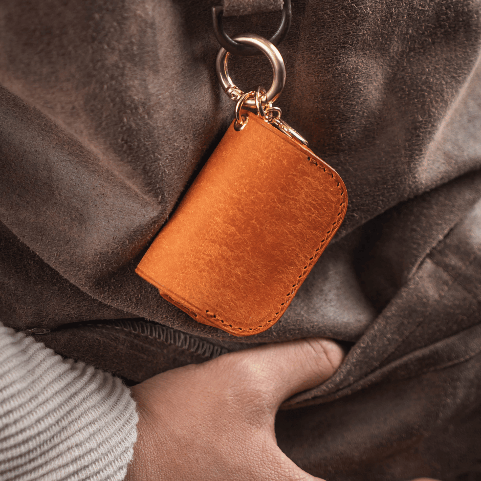 AIRPOD LEATHER CASE - Carendy